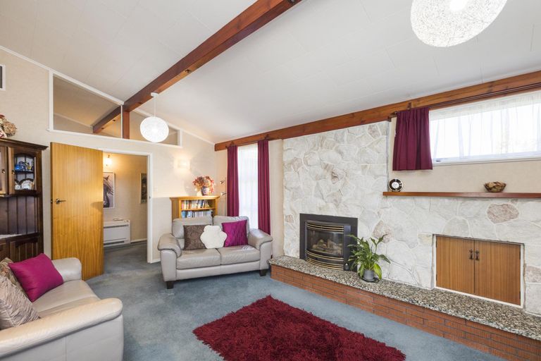 Photo of property in 21 Lockhart Avenue, Milson, Palmerston North, 4414