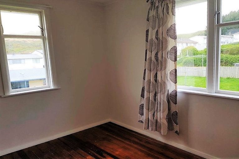 Photo of property in 78-80 Leicester Street, Cannons Creek, Porirua, 5024