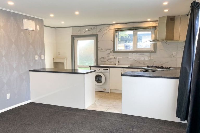 Photo of property in 8/21 Olliviers Road, Phillipstown, Christchurch, 8011