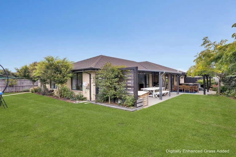 Photo of property in 8 Duggan Close, Rolleston, 7614