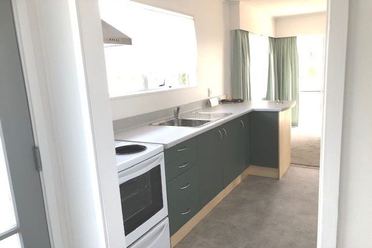Photo of property in 21 Ranui Avenue, Ranui, Auckland, 0612