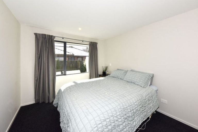 Photo of property in 111 Palmers Road, New Brighton, Christchurch, 8083