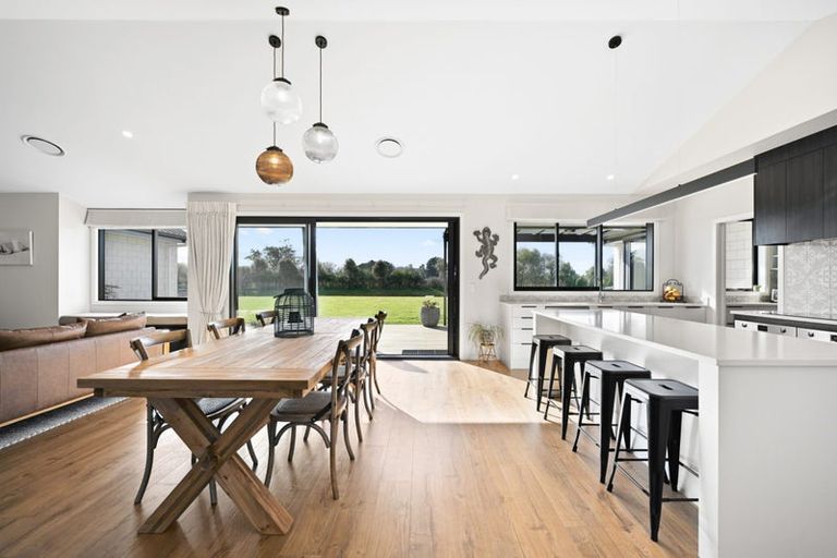 Photo of property in 21 Delta Way, Te Kowhai, Hamilton, 3288