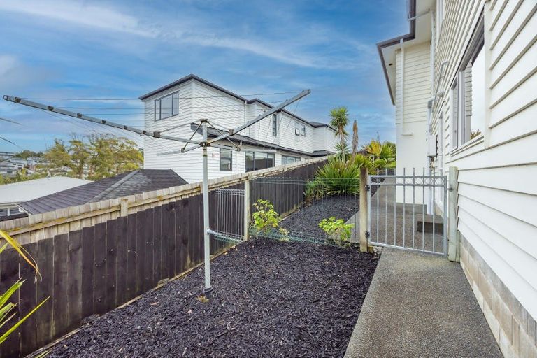Photo of property in 21 Hornbill Drive, Fairview Heights, Auckland, 0632