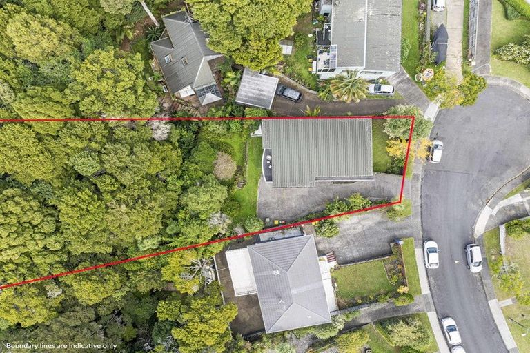 Photo of property in 12 Nicholson Place, Hillcrest, Auckland, 0627