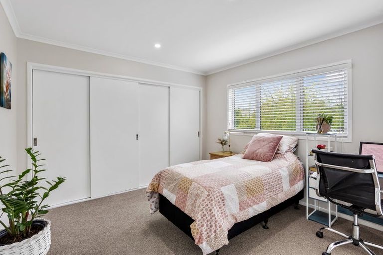 Photo of property in 3 Huruhuru Road, Massey, Auckland, 0614