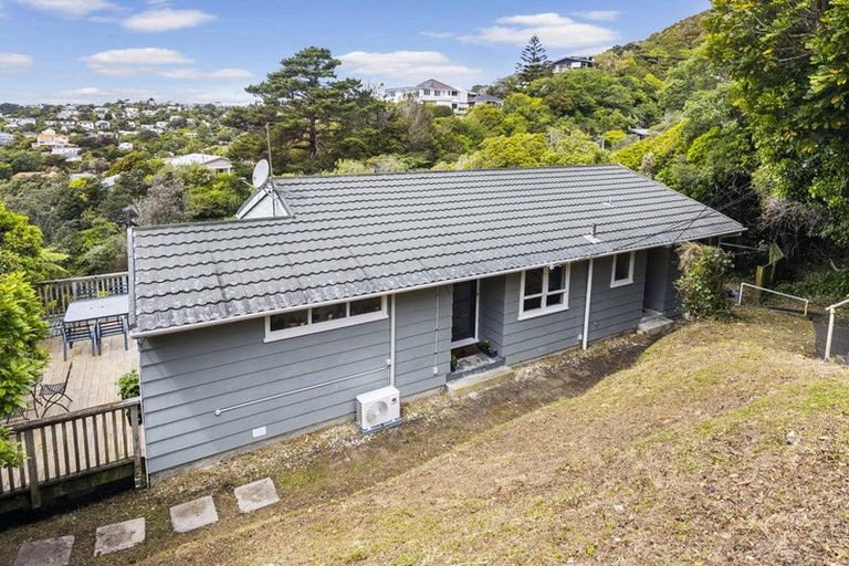 Photo of property in 33 Verviers Street, Karori, Wellington, 6012