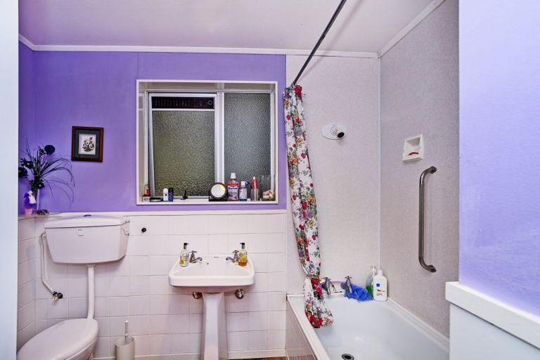 Photo of property in 70 Newbie Street, Heidelberg, Invercargill, 9812