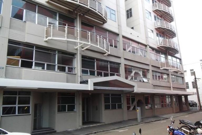 Photo of property in City Lodge Apartments, 401/115u Vivian Street, Te Aro, Wellington, 6011