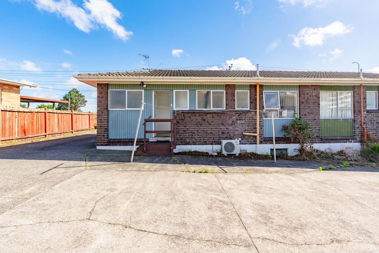 Photo of property in 1/56 Rimu Street, New Lynn, Auckland, 0600
