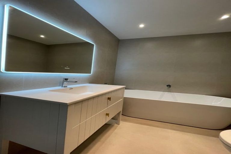 Photo of property in 14 Fortyfoot Lane, Sunnyhills, Auckland, 2010