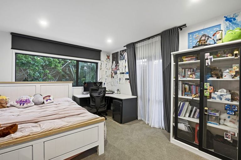Photo of property in 22a Eastcliffe Road, Castor Bay, Auckland, 0620