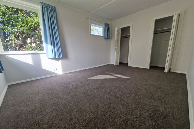 Photo of property in 35 Routley Crescent, Elderslea, Upper Hutt, 5018