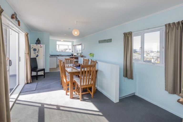 Photo of property in 6 Huia Street, Foxton Beach, Foxton, 4815