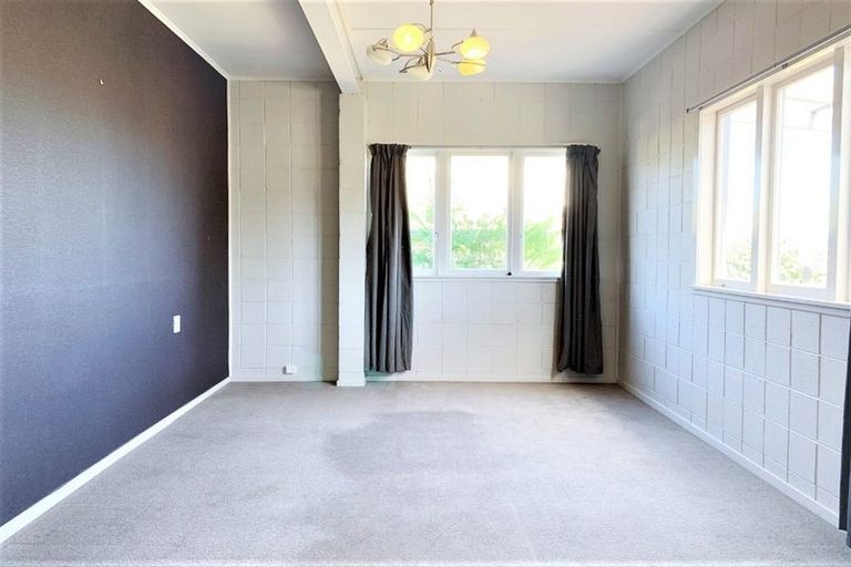 Photo of property in 1/21 Watea Road, Torbay, Auckland, 0630