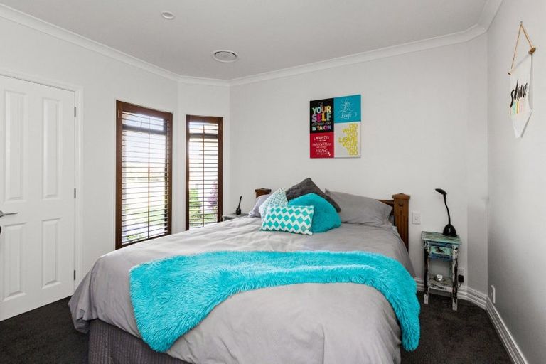 Photo of property in 36 Kensington Drive, Taradale, Napier, 4112