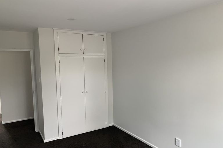 Photo of property in 32 Prestons Road, Redwood, Christchurch, 8051