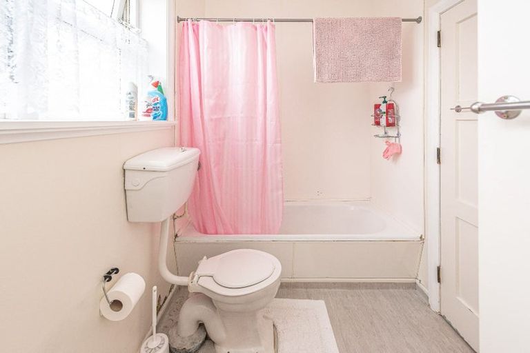 Photo of property in 45 Stewart Street, Marton, 4710