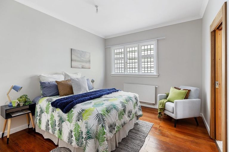 Photo of property in 11 Rimu Road, Kelburn, Wellington, 6012