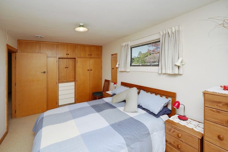 Photo of property in 2 Ward Place, Rangiora, 7400