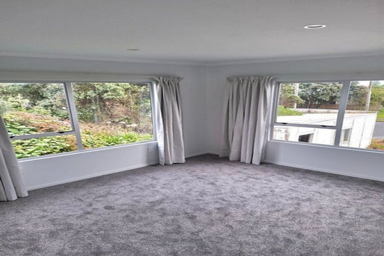 Photo of property in 6 Mahoe Street, Otaki Beach, Otaki, 5512