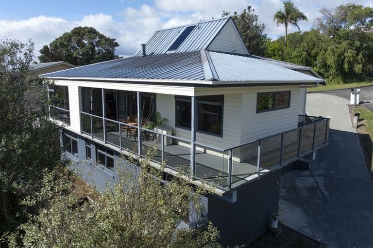 Photo of property in 5 Seaview Road, Cable Bay, 0420