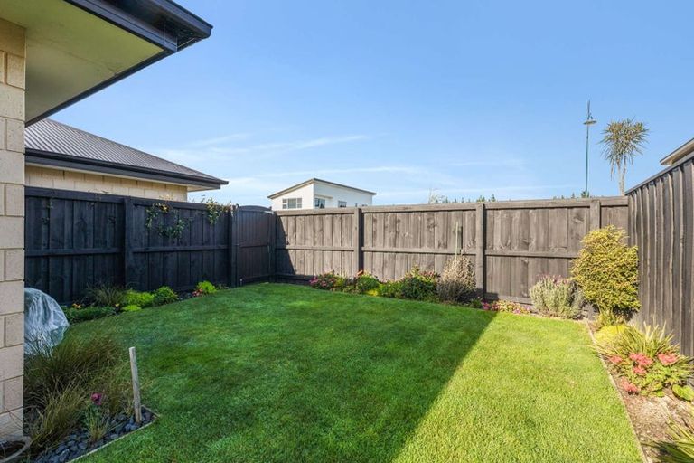 Photo of property in 12 Waimarie Street, Pegasus, 7612