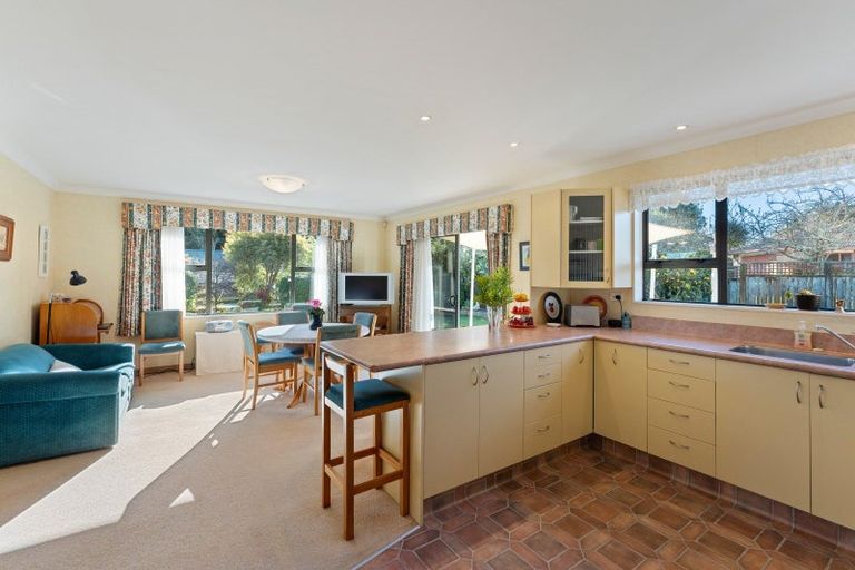 Photo of property in 5 Tararua Crescent, Otaki, 5512