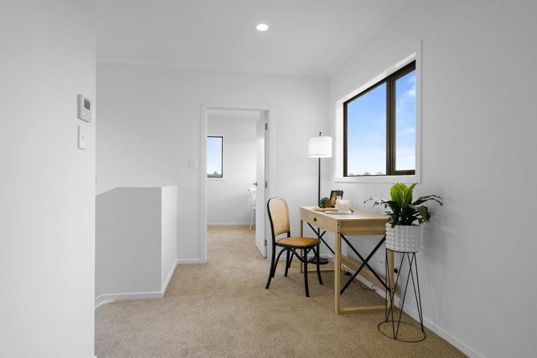 Photo of property in 12 Bourke Drive, Cambridge, 3434