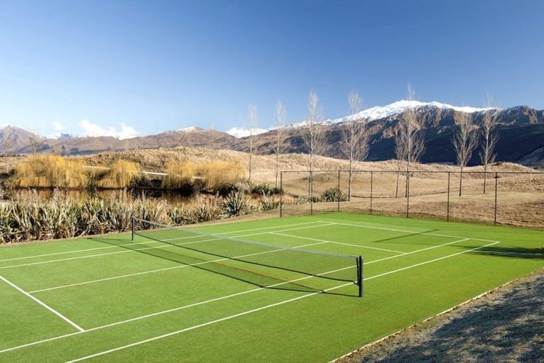 Photo of property in 6 Haggitt Lane, Lake Hayes, Queenstown, 9371