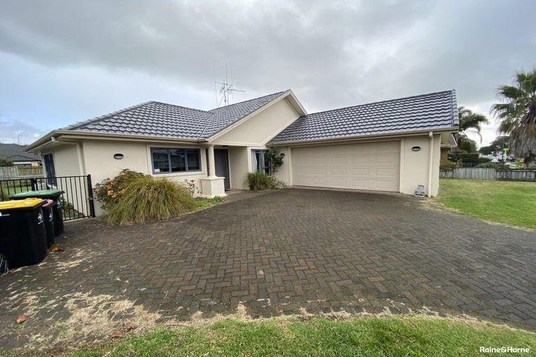 Photo of property in 304 Gravatt Road, Papamoa Beach, Papamoa, 3118
