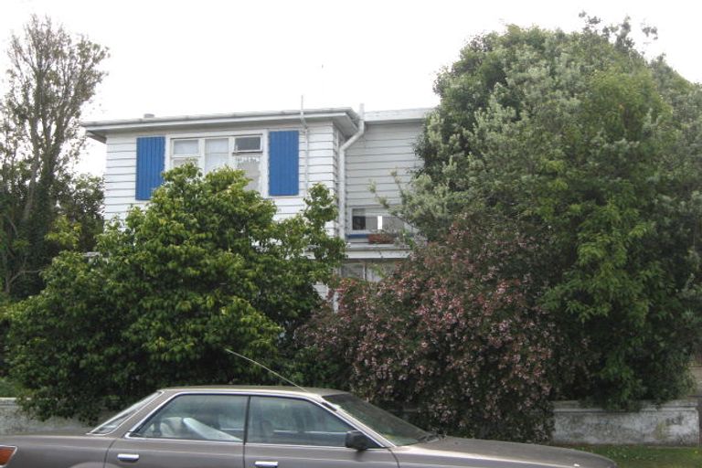Photo of property in 201 Weston Road, St Albans, Christchurch, 8052