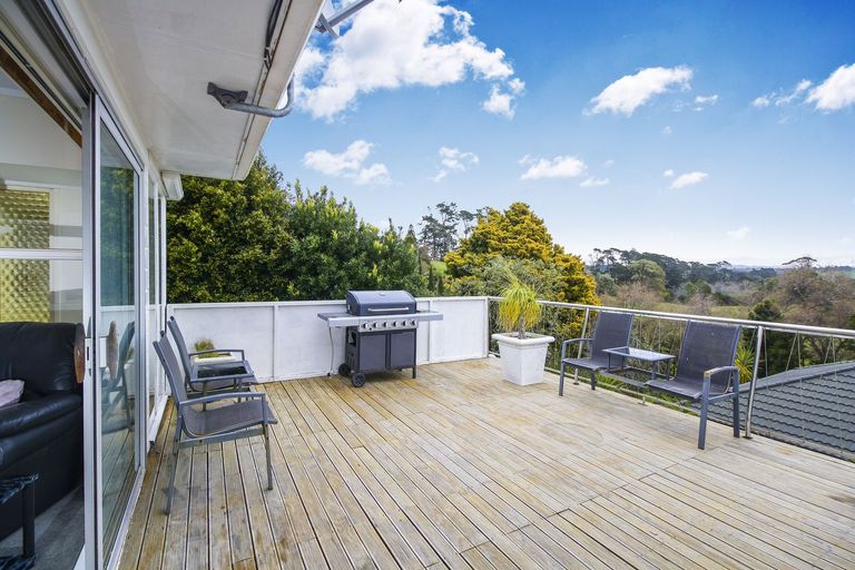 Photo of property in 476 Don Buck Road, Massey, Auckland, 0614