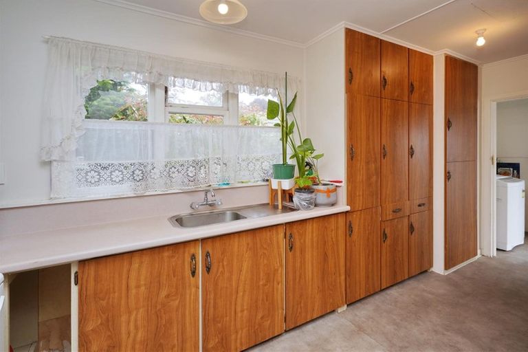 Photo of property in 28 Vivian Street, Burwood, Christchurch, 8083