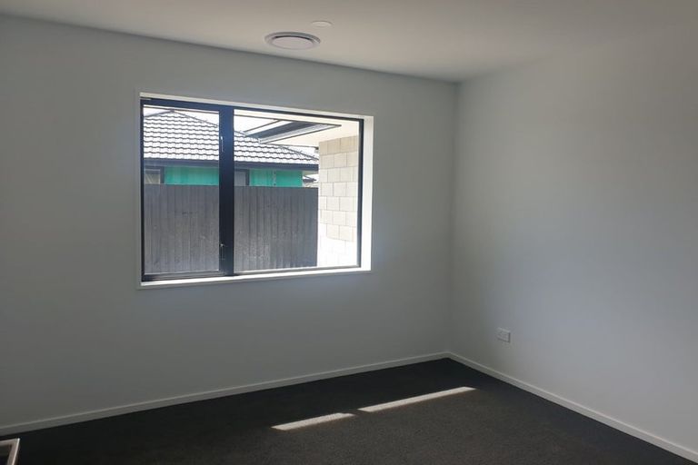 Photo of property in 8 Selfe Crescent, Burwood, Christchurch, 8083
