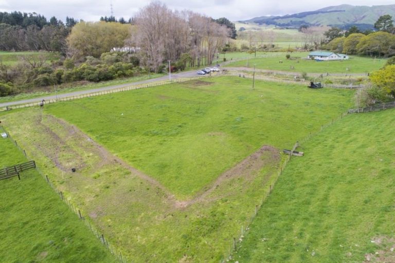 Photo of property in 308 Hewitts Road, Linton, Palmerston North, 4472