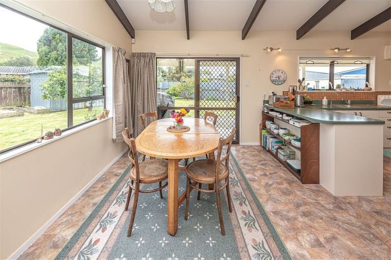 Photo of property in 2 Ash Place, Aramoho, Whanganui, 4500