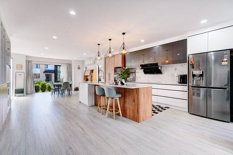 Photo of property in 5 Kearns Drive, Hobsonville, Auckland, 0616