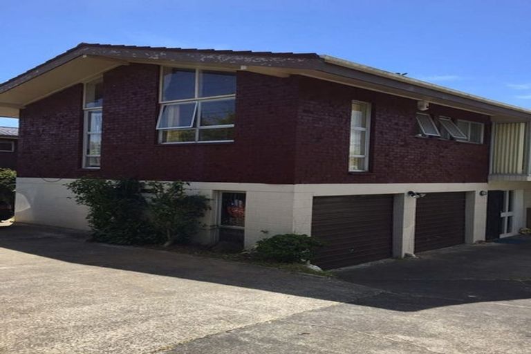 Photo of property in 199 Hobsonville Road, Hobsonville, Auckland, 0618