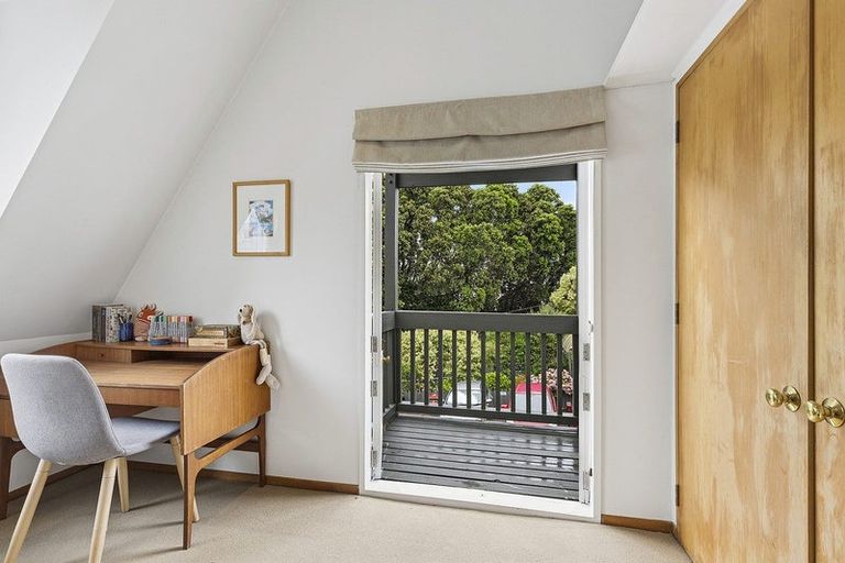 Photo of property in 1/1 Cottleville Terrace, Thorndon, Wellington, 6011