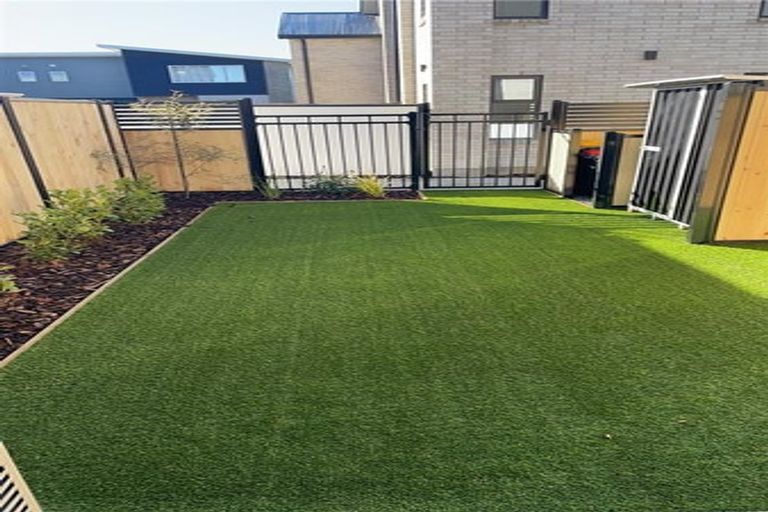 Photo of property in 8a/1 Taramea Place, Addington, Christchurch, 8024