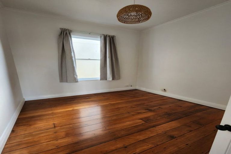 Photo of property in 23d Maida Vale Road, Roseneath, Wellington, 6011