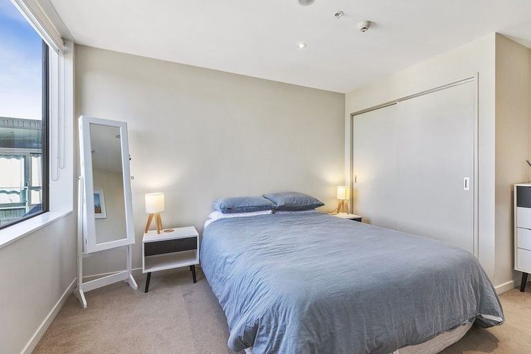 Photo of property in Nouvo Apartments, 5e/21 Rugby Street, Mount Cook, Wellington, 6021