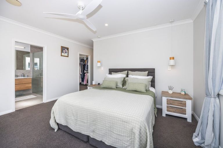 Photo of property in 17 Margot Lane, Matangi, Hamilton, 3283