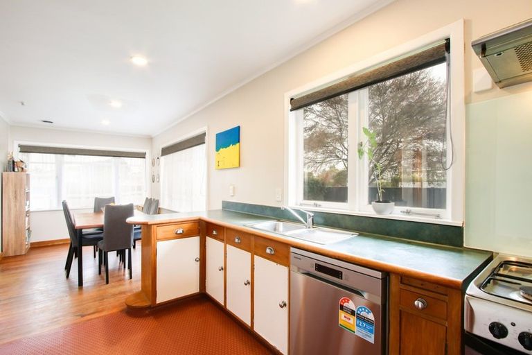 Photo of property in 6 Oxford Street, Taradale, Napier, 4112