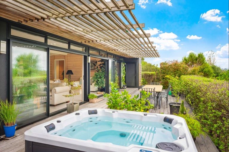Photo of property in 33 Tongue Farm Road, Matakana, Warkworth, 0985
