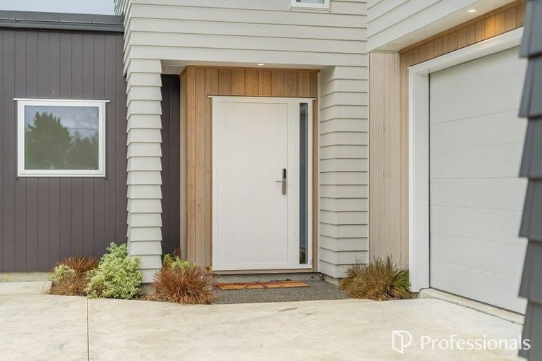 Photo of property in 4d Carroll Grove, Trentham, Upper Hutt, 5018
