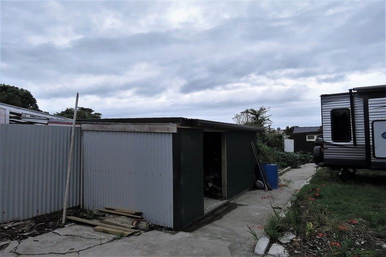 Photo of property in 84 Romilly Street, Westport, 7825