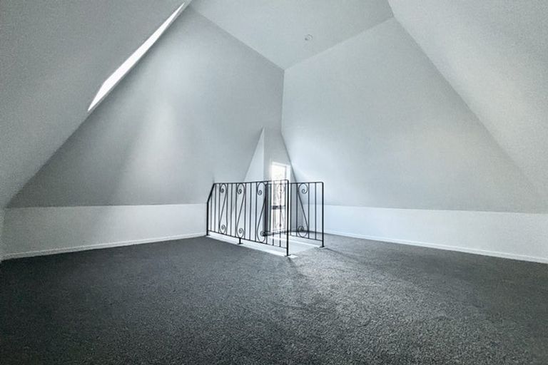 Photo of property in 7/24 Parliament Street, Melling, Lower Hutt, 5010