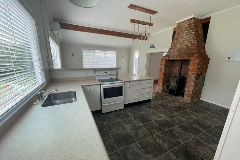 Photo of property in 25 Portia Street, Stratford, 4332